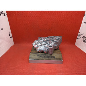 Крышка насоса мойки Carver CW-1200/1400 в сборе с клапанами Крышка насоса мойки Carver CW-1200/1400 в сборе с клапанами